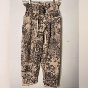 Cream, black and white linen cropped pants